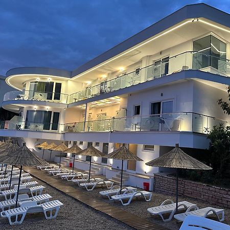 Hotel Delfini Sarandë Exterior foto