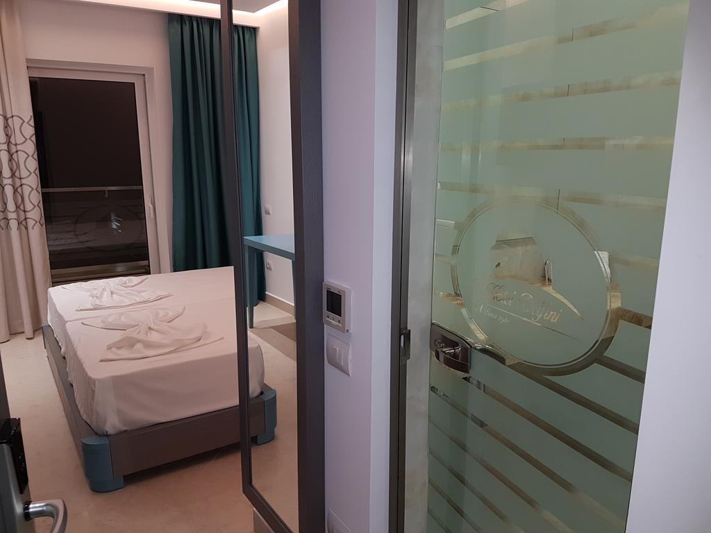 Hotel Delfini Sarandë Exterior foto